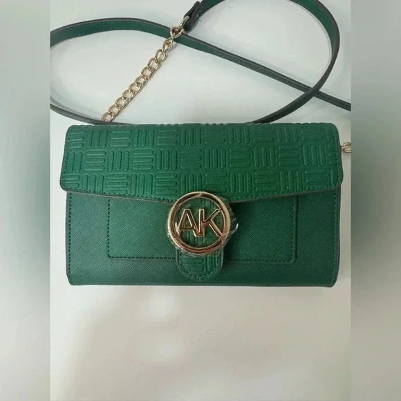 Anne Klein logo wallet on a chain/crossbody. Color: Evergreen EUC - Picture 5 of 15